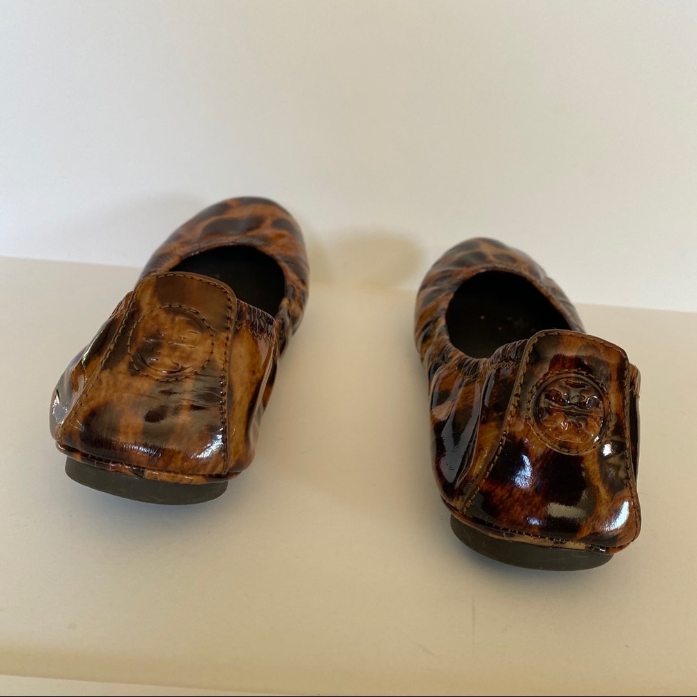 TORY BURCH Leopard Patent Flats Round Toe 6.5 - Picture 4 of 9